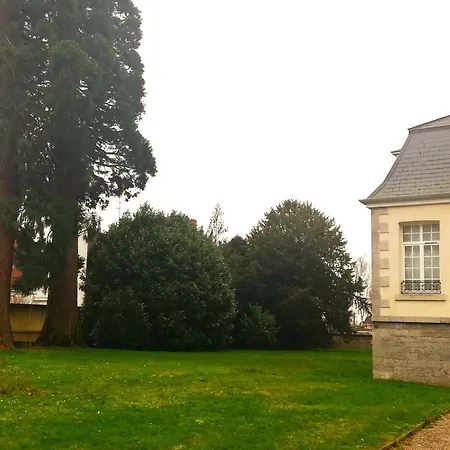 Domitys - Le Carillon D'or *