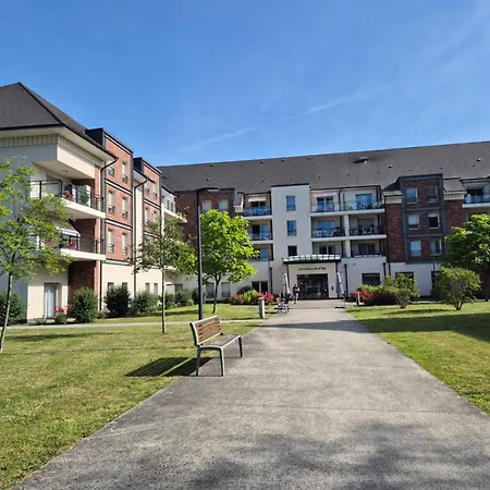 Domitys Le Carillon D'or Appart hôtel Maubeuge