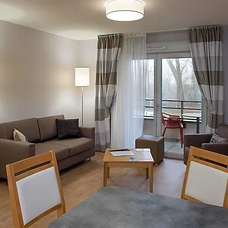 Apart-hotel Domitys - Le Carillon D'or