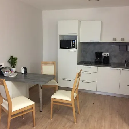 Ξενοδοχείο με διαμερίσματα Domitys - Le Carillon D'or